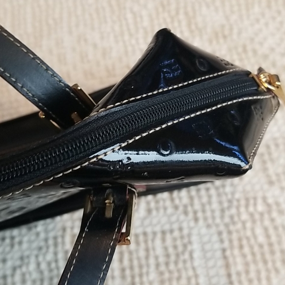 ARCADIA Made in Italy Embossed, Patent Leather Shoulder Bag Purse - Picture 7 of 16